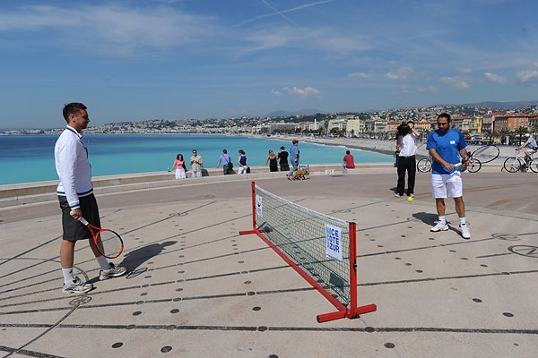 ÎŸ ÎœÎ¬ÏÎºÎ¿Ï‚ Î­Ï„Î¿Î¹Î¼Î¿Ï‚ Î³Î¹Î± Ï„Î· Î¼Î¬Ï‡Î· Ï„Î·Ï‚ ÎÎ¯ÎºÎ±Î¹Î±