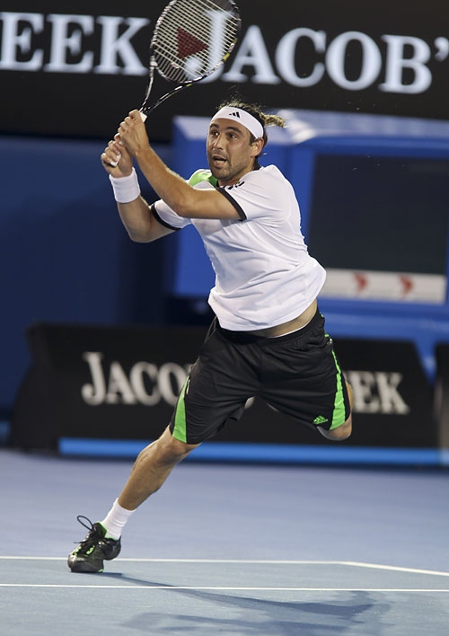 ÎŸ ÎœÎ¬ÏÎºÎ¿Ï‚ Î±Î½Î±Î³ÎºÎ¬Î¶ÎµÏ„Î±Î¹ Î½Î± Î±Ï€Î¿Ï‡Ï‰ÏÎ®ÏƒÎµÎ¹ Î»ÏŒÎ³Ï‰ Ï„ÏÎ±Ï…Î¼Î±Ï„Î¹ÏƒÎ¼Î¿Ï