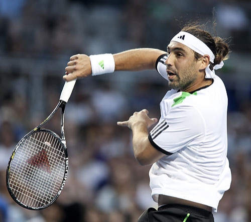 ÎŸ ÎœÎ¬ÏÎºÎ¿Ï‚ Î½Î¹ÎºÎ¬ Ï„Î¿Î½ Troicki