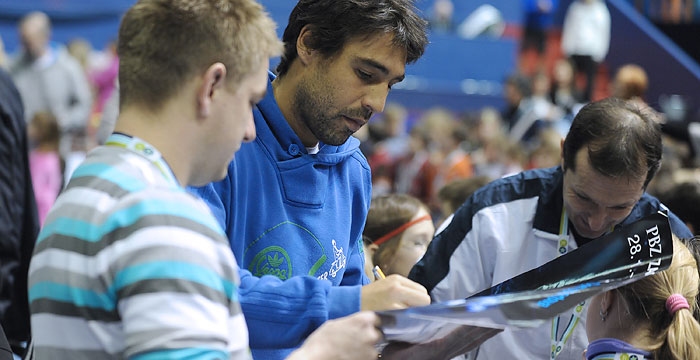 Î£Ï„ÎµÎ¯Î»ÎµÏ„Îµ Ï„Î¹Ï‚ ÎµÏ†Ï‰Ï„Î®ÏƒÎµÎ¹Ï‚ ÏƒÎ±Ï‚ Î³Î¹Î± Ï„Î¿Î½ ÎœÎ¬ÏÎºÎ¿
