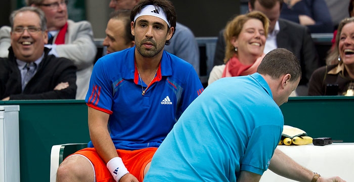 ÎŸ ÎœÎ¬ÏÎºÎ¿Ï‚ ÎµÎ½ÏŽ Î­Ï€Î±Î¹Î¶Îµ ÎµÎ½Î±Î½Ï„Î¯Î¿Î½ Ï„Î¿Ï… Berdych Î±Ï€Î¿ÏƒÏÏÎµÏ„Î±Î¹ Ï„ÏÎ±Ï…Î¼Î±Ï„Î¹ÏƒÎ¼Î­Î½Î¿Ï‚