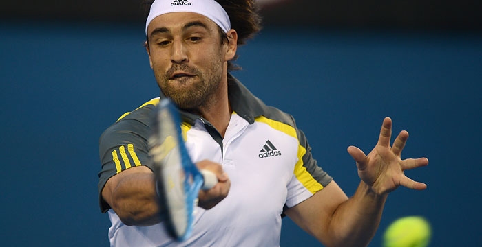 Î£Ï…Î½ÎµÏ‡Î¯Î¶ÎµÎ¹ Î¼Îµ  Î±Ï…Ï„Î¿Ï€ÎµÏ€Î¿Î¯Î¸Î·ÏƒÎ· Î¿ ÎœÎ¬ÏÎºÎ¿Ï‚ Ï€Î±ÏÎ¬ Ï„Î·Î½ Î®Ï„Ï„Î±