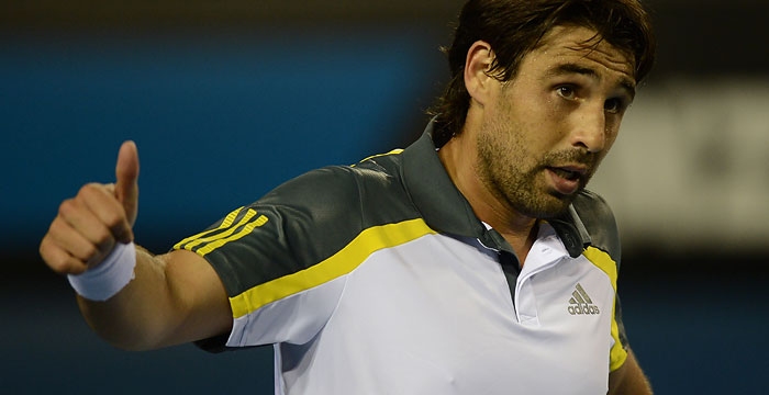 ÎŸ ÎœÎ¬ÏÎºÎ¿Ï‚ ÎµÏ€Î¹ÏƒÏ„ÏÎ­Ï†ÎµÎ¹ ÏƒÏ„Î· Î´ÏÎ¬ÏƒÎ· ÏƒÏ„Î¿ BMW  ÎŒÏ€ÎµÎ½ Ï„Î¿Ï… ÎœÎ¿Î½Î¬Ï‡Î¿Ï…