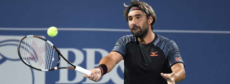 ÎŸ ÎœÎ¬ÏÎºÎ¿Ï‚ ÎžÎµÎºÎ¹Î½Î¬ Ï„Î· Î£ÎµÎ¶ÏŒÎ½ Î£ÎºÎ»Î·ÏÏŽÎ½ Î“Î·Ï€Î­Î´Ï‰Î½ Î¼Îµ ÎÎ¯ÎºÎ·