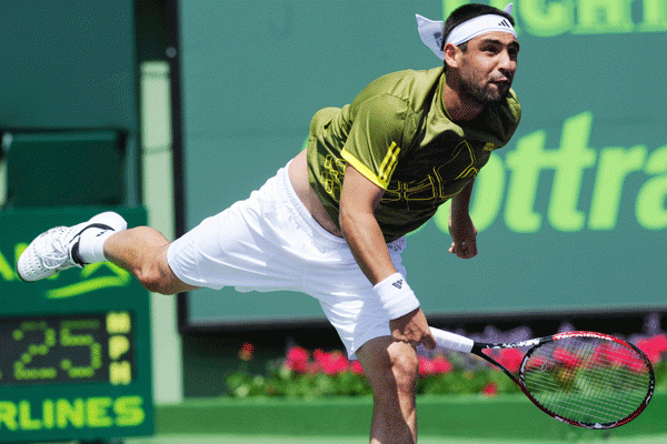 ÎŸ ÎœÎ¬ÏÎºÎ¿Ï‚ Ï€ÏÎ¿Ï€Î¿Î½ÎµÎ¯Ï„Î±Î¹ ÏƒÎºÎ»Î·ÏÎ¬ ÏƒÏ„Î¿ Las Vegas