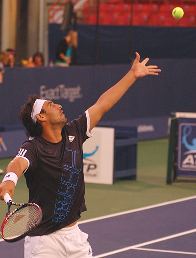 ÎŸ ÎœÎ¬ÏÎºÎ¿Ï‚ ÎºÎ»Î·ÏÏŽÎ½ÎµÏ„Î±Î¹ Î¼Îµ Ï„Î¿Î½ Odesnik ÏƒÏ„Î·Î½ Î™Î½Ï„Î¹Î±Î½Î¬Ï€Î¿Î»Î·